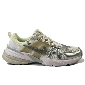 کفش روزمره نایکی Nike V2K
