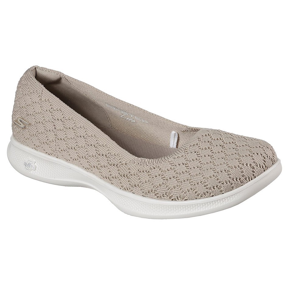 Skechers women go on sale step