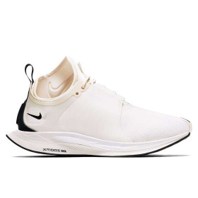 کتانی ورزشی نایکی زنانه  Nike Zoom Turbo