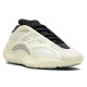 کفش ورزشی آدیداس یزی Adidas Yeezy 700