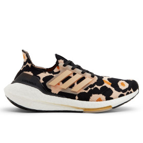 کفش پیاده روی و دویدن زنانه آدیداس Adidas Ultraboost 21