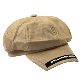 کلاه کپ لبه دار