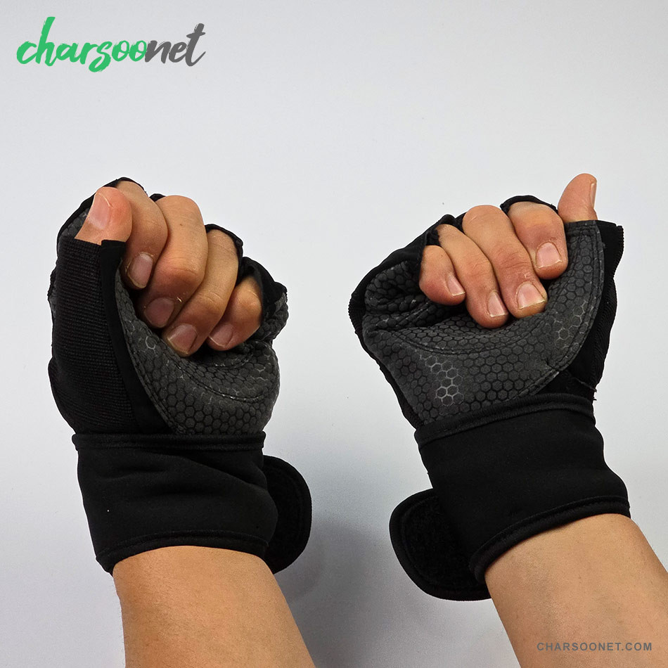 دستکش ورزشی نیم انگشتی مچدار طرح نایکی