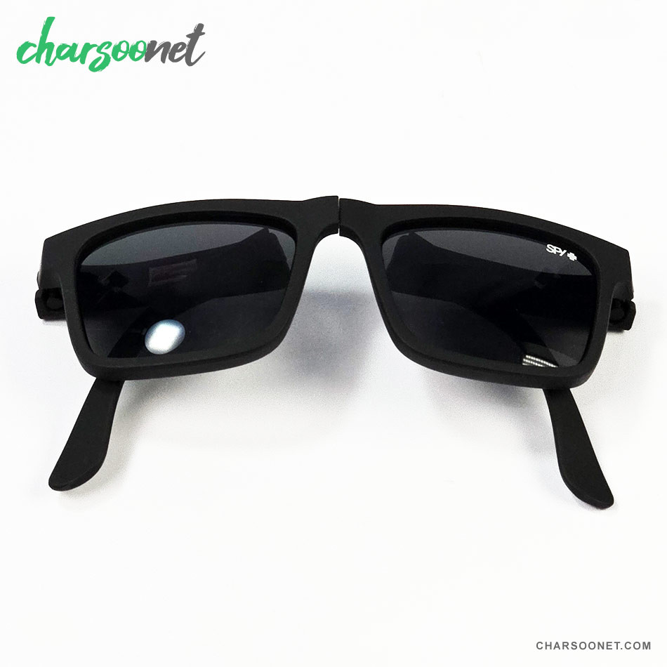 عینک تاشوی آفتابی اسپای پلاس SPY+ Fold فریم مشکی مات، لوگو قرمز و لنز Happy Grey