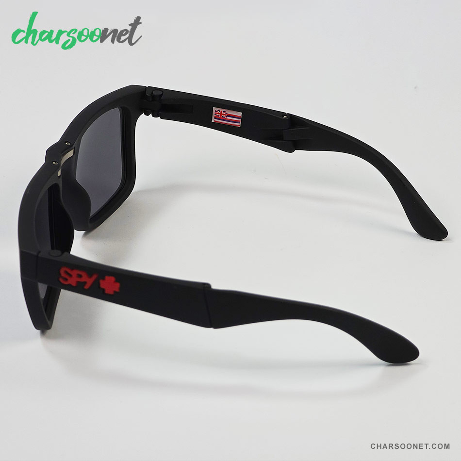 عینک تاشوی آفتابی اسپای پلاس SPY+ Fold فریم مشکی مات، لوگو قرمز و لنز Happy Grey