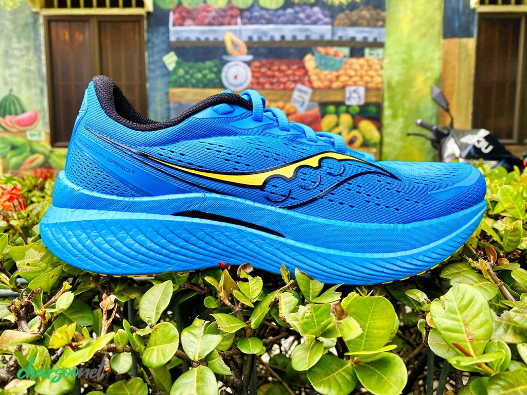 بهترین کفش پیاده روی Saucony Endorphin Speed 3